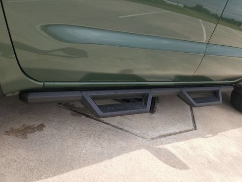 Certified 2025 Nissan Frontier Pro-X RWD image 32
