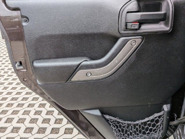 Used 2013 Jeep Wrangler Unlimited Sport AWD/4WD image 26