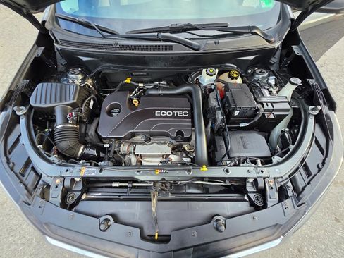 Used 2019 Chevrolet Equinox LS w/ LS Convenience Package image 20