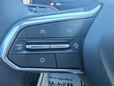 New 2026 Chevrolet Equinox LT w/ Convenience Package II FWD image 16