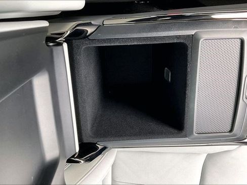 Used 2025 Land Rover Range Rover Sport S image 38