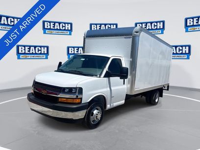 New 2026 Chevrolet Express 3500 w/ Power Convenience Package