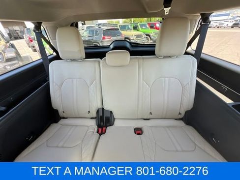 Used 2021 Ford Expedition Max Platinum AWD/4WD image 37