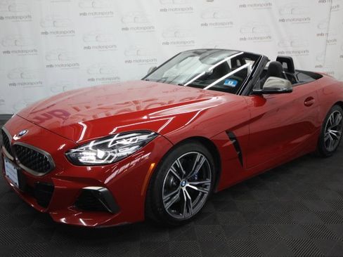 Used 2020 BMW Z4 M40i w/ Executive Package image 12