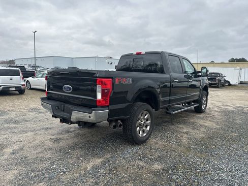 Used 2017 Ford F250 Lariat w/ Lariat Ultimate Package image 5