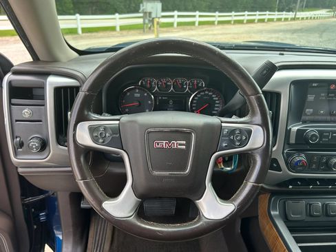 Used 2015 GMC Sierra 1500 SLT w/ SLT Crew Cab Value Package RWD image 17
