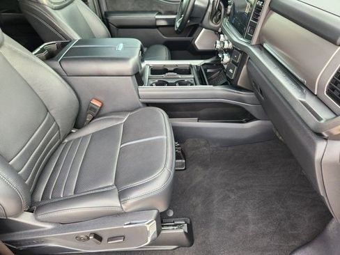 Used 2025 Ford F250 Platinum w/ FX4 Off-Road Package image 13