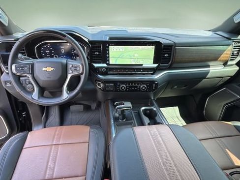 Used 2026 Chevrolet Silverado 1500 High Country AWD/4WD image 16