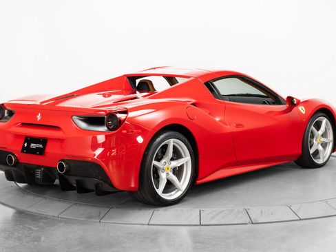 Certified 2019 Ferrari 488 Spider RWD image 16