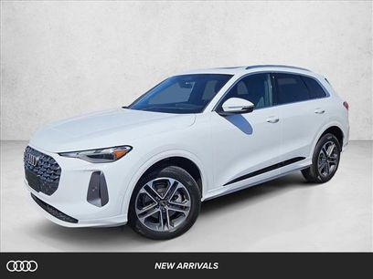 Used 2025 Audi Q5 Premium w/ Convenience Package