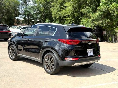 Used 2018 Kia Sportage EX w/ EX Sport Appearance Package image 3