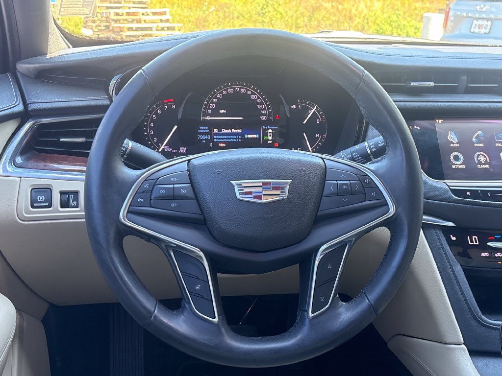 Used 2017 Cadillac XT5 Luxury w/ LPO, Wheel Lock Package FWD image 23