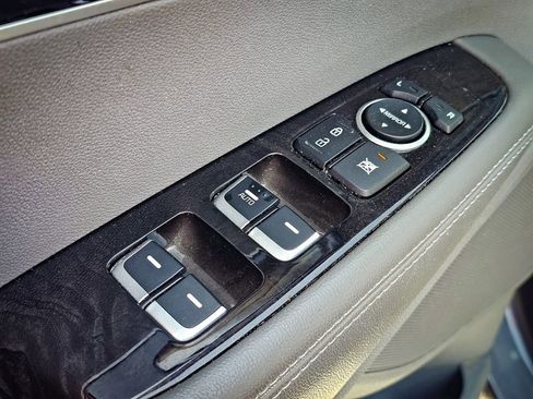 Used 2016 Kia Sorento EX image 11