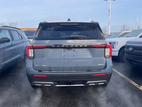 New 2026 Ford Explorer Active w/ Active Comfort Package image 6