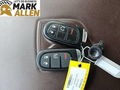 Used 2014 RAM 1500 Laramie w/ Convenience Group AWD/4WD image 34