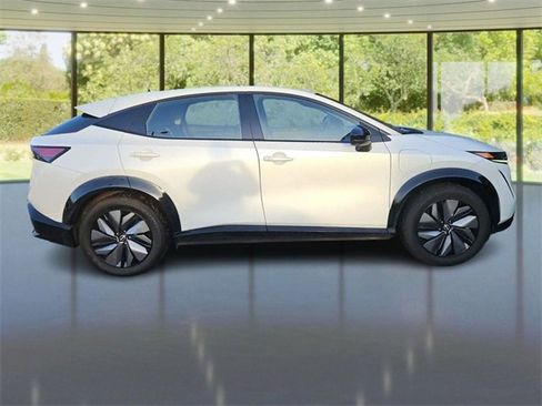 Used 2024 Nissan Ariya AWD image 4