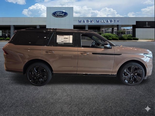 New 2026 Lincoln Navigator Black Label AWD/4WD image 4