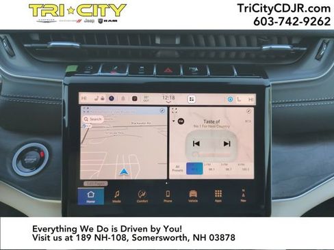 New 2025 Jeep Grand Cherokee Limited image 16