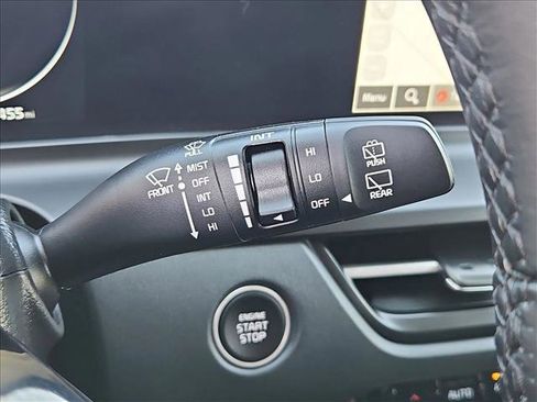 Used 2025 Kia Seltos SX image 16