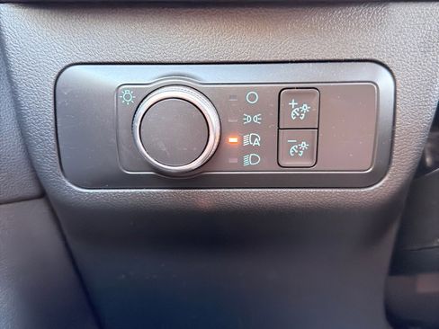 Used 2020 Ford Escape SE FWD image 37