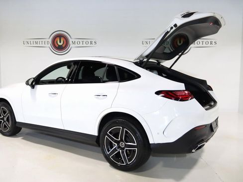 Used 2025 Mercedes-Benz GLC 300 4MATIC Coupe image 33