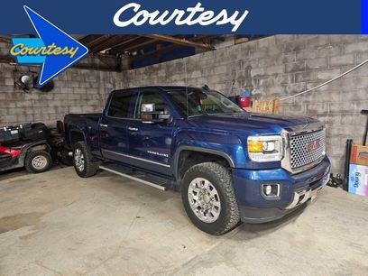Used 2015 GMC Sierra 2500 Denali w/ Duramax Plus Package