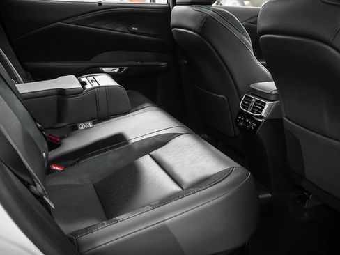 Certified 2024 Lexus RX 450h 450h+ Luxury image 24