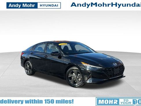 Used 2022 Hyundai Elantra Blue image 1