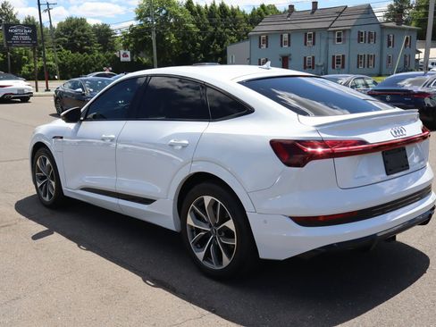 Used 2021 Audi e-tron Premium Plus w/ Premium Plus Package AWD/4WD image 8