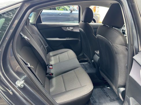 Used 2024 Kia Forte LXS FWD image 32