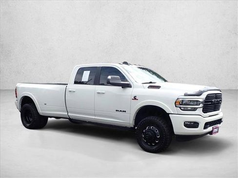 Used 2022 RAM 3500 Laramie AWD/4WD image 5