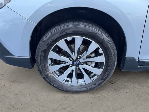 Used 2019 Subaru Outback 2.5i Limited image 9