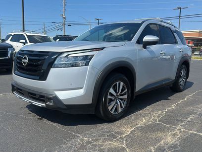 Used 2022 Nissan Pathfinder SL w/ SL Black Package