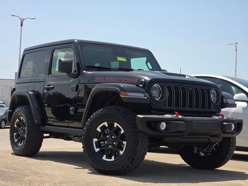 Used 2026 Jeep Wrangler Rubicon AWD/4WD image 2