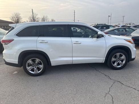 Used 2016 Toyota Highlander Limited image 4