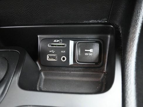 Used 2016 Jeep Cherokee Sport AWD/4WD image 15