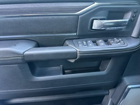 New 2026 RAM 2500 Laramie AWD/4WD image 12