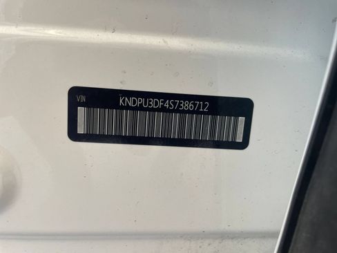 Used 2025 Kia Sportage LX FWD image 28