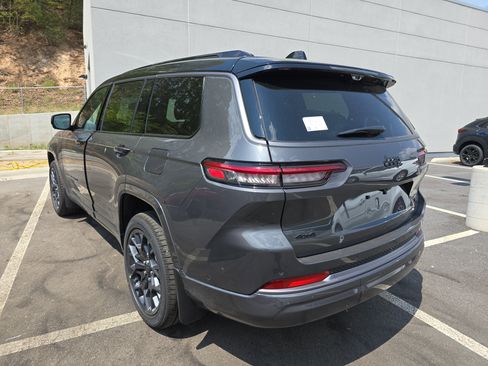 New 2026 Jeep Grand Cherokee L Summit AWD/4WD image 3