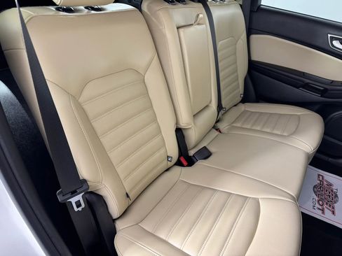 Used 2024 Ford Edge SEL w/ Convenience Package image 37