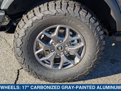 New 2025 Ford Bronco Badlands image 9
