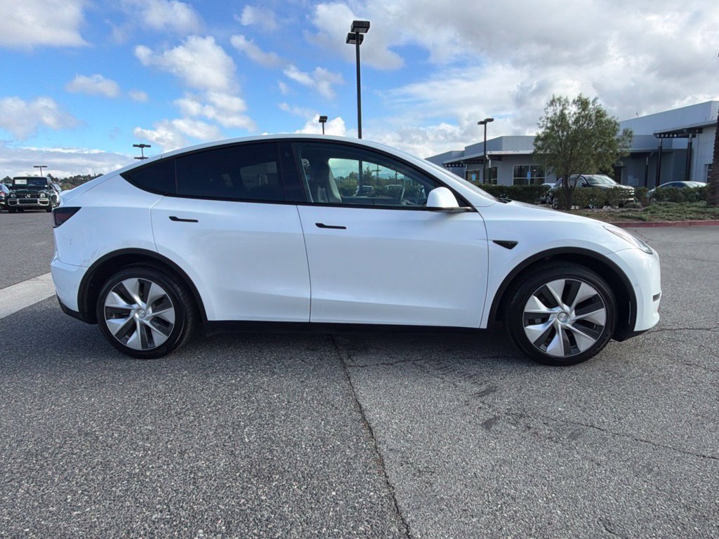 Used 2021 Tesla Model Y Long Range AWD/4WD image 6