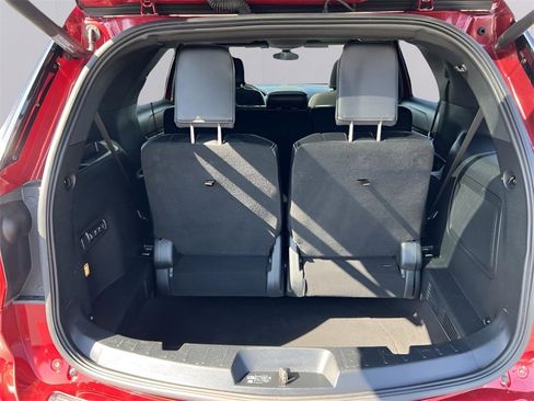 Used 2019 Ford Explorer Limited w/ Ford Safe & Smart Package image 16