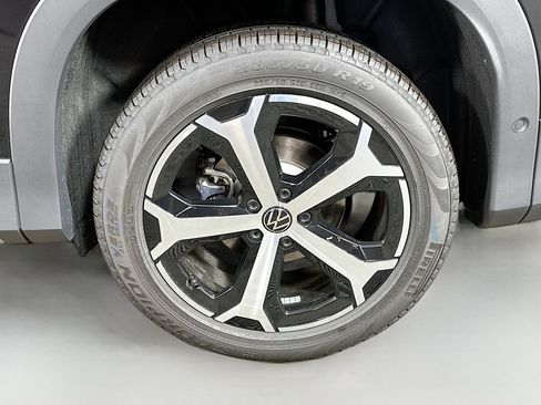 New 2026 Volkswagen Tiguan SE AWD/4WD image 29