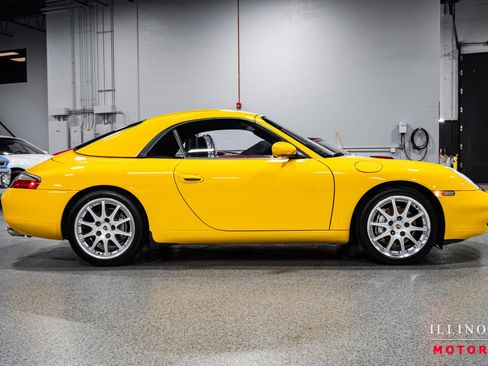 Used 2001 Porsche 911 Carrera 4 image 6