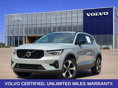 Certified 2025 Volvo XC40 B5 Plus w/ Protection Package Premier