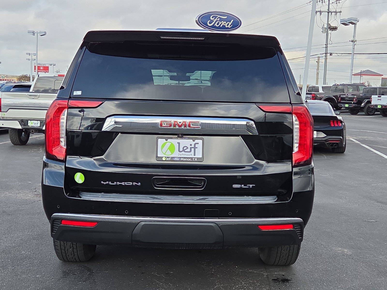Used 2021 GMC Yukon SLT w/ SLT Premium Package AWD/4WD image 6