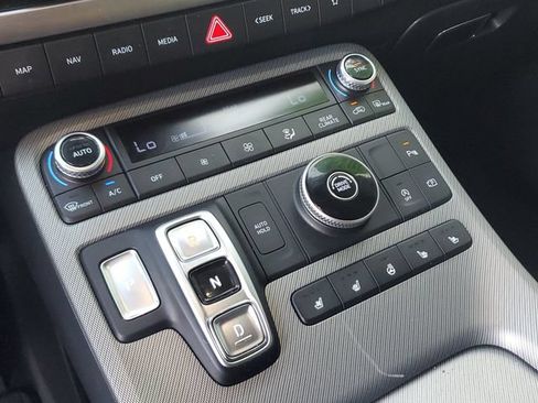 Used 2024 Hyundai Palisade SEL w/ Premium Package FWD image 30