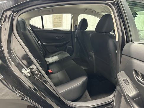 Used 2025 Nissan Sentra SV image 50