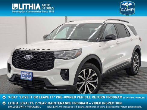 Used 2025 Ford Explorer ST-Line image 1